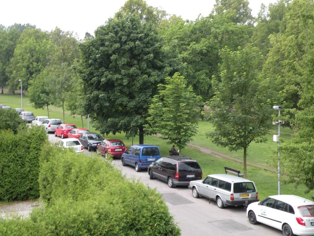 Penzion- Leslav Ceske Budejovice Ruang foto