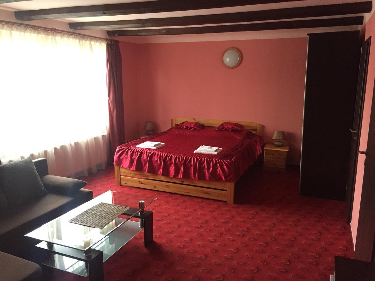Penzion- Leslav Ceske Budejovice Bagian luar foto
